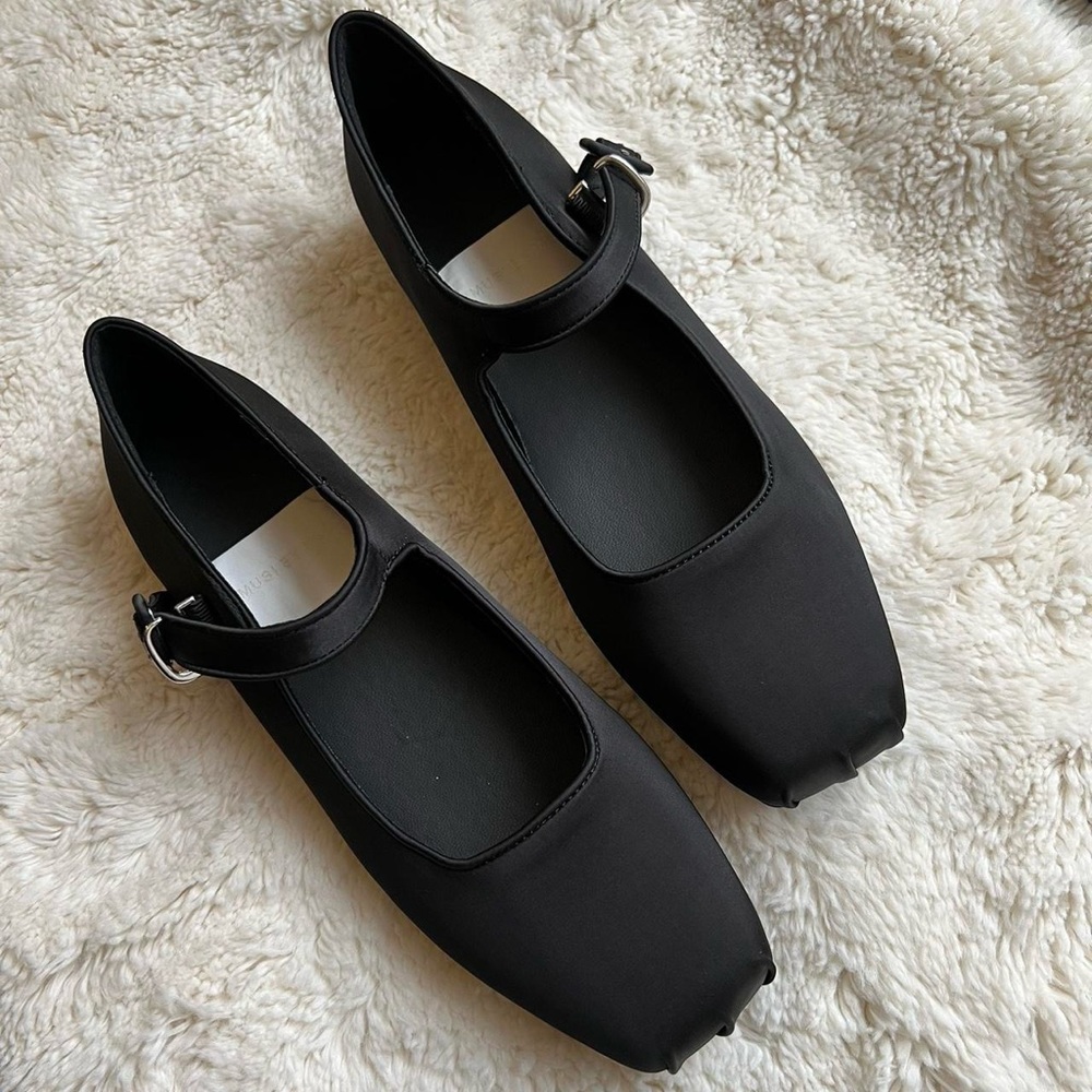 Pointe Mary Janes